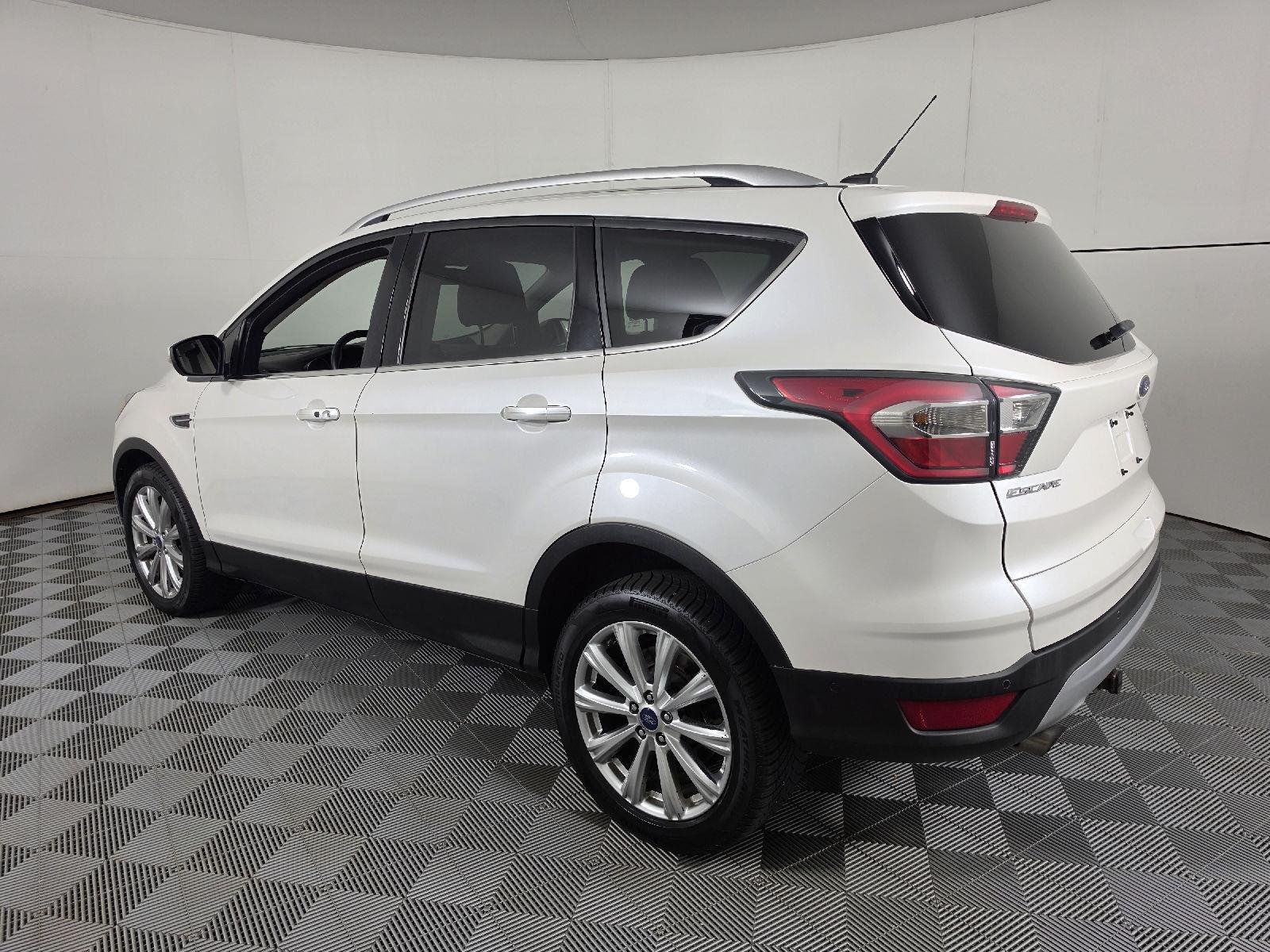 Used 2017 White Platinum Metallic Tri-Coat Ford Titanium image 8