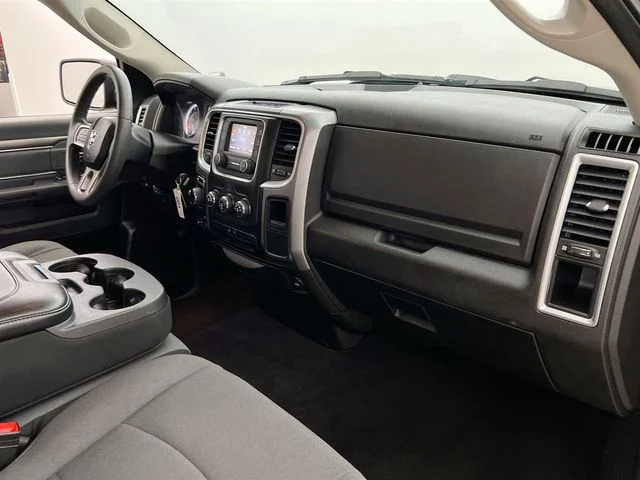 2024 RAM Ram 1500 Classic SLT - Photo 13