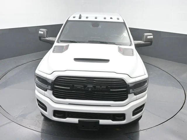 Used 2024 White Ram Laramie image 33