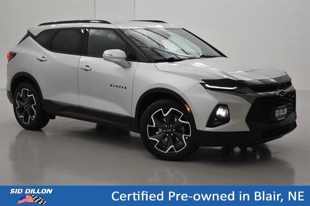 Used 2022 Silver Ice Metallic Chevrolet RS image 13