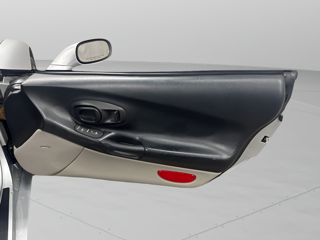 Used 2000 Sebring Silver Metallic Chevrolet Base image 26
