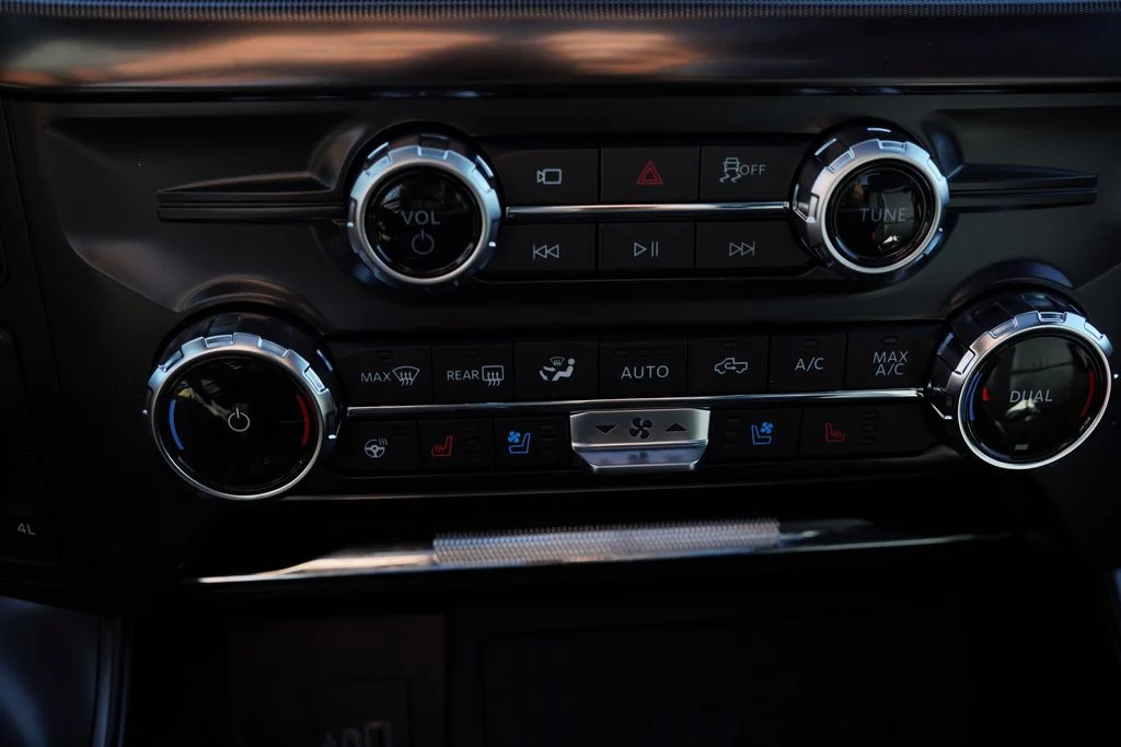 New 2026 Agate Black Metallic Ford Lariat image 18