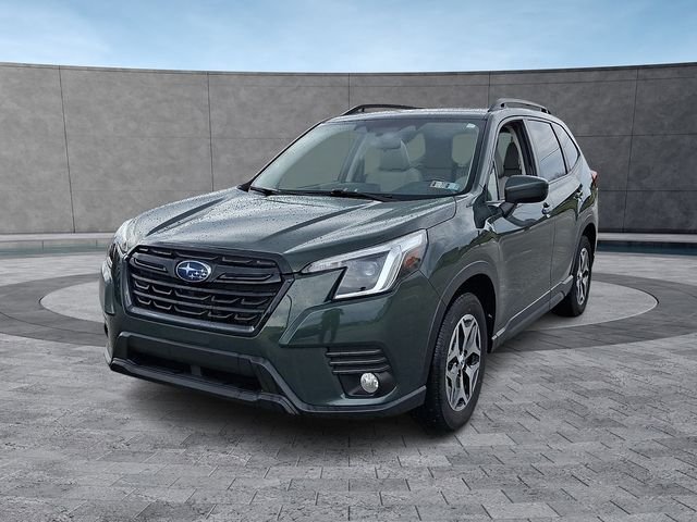 Used 2023 Green Subaru Premium image 4