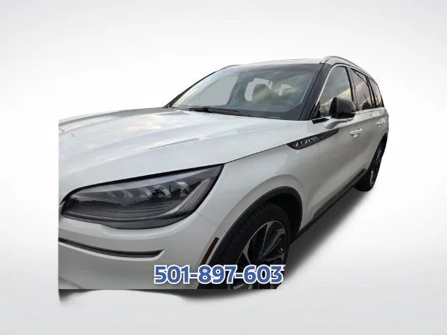 Used 2024 White Lincoln Reserve image 13