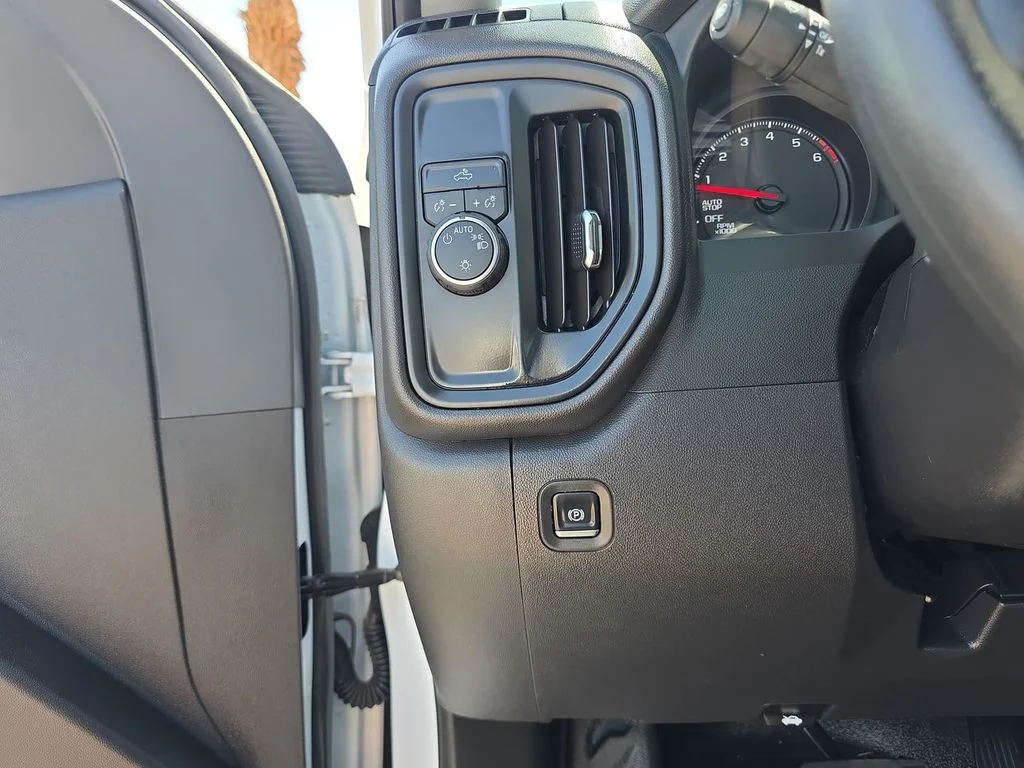 Used 2025 Summit White Chevrolet Work Truck image 18