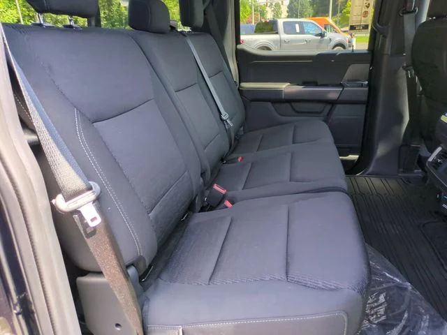 Used 2024 Blue Ford XLT image 31
