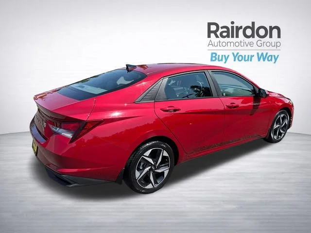 Used 2023 Scarlet Red Pearl Hyundai SEL image 8