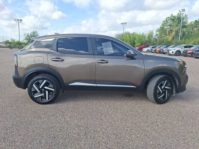 Used 2025 Brown Nissan SV image 8