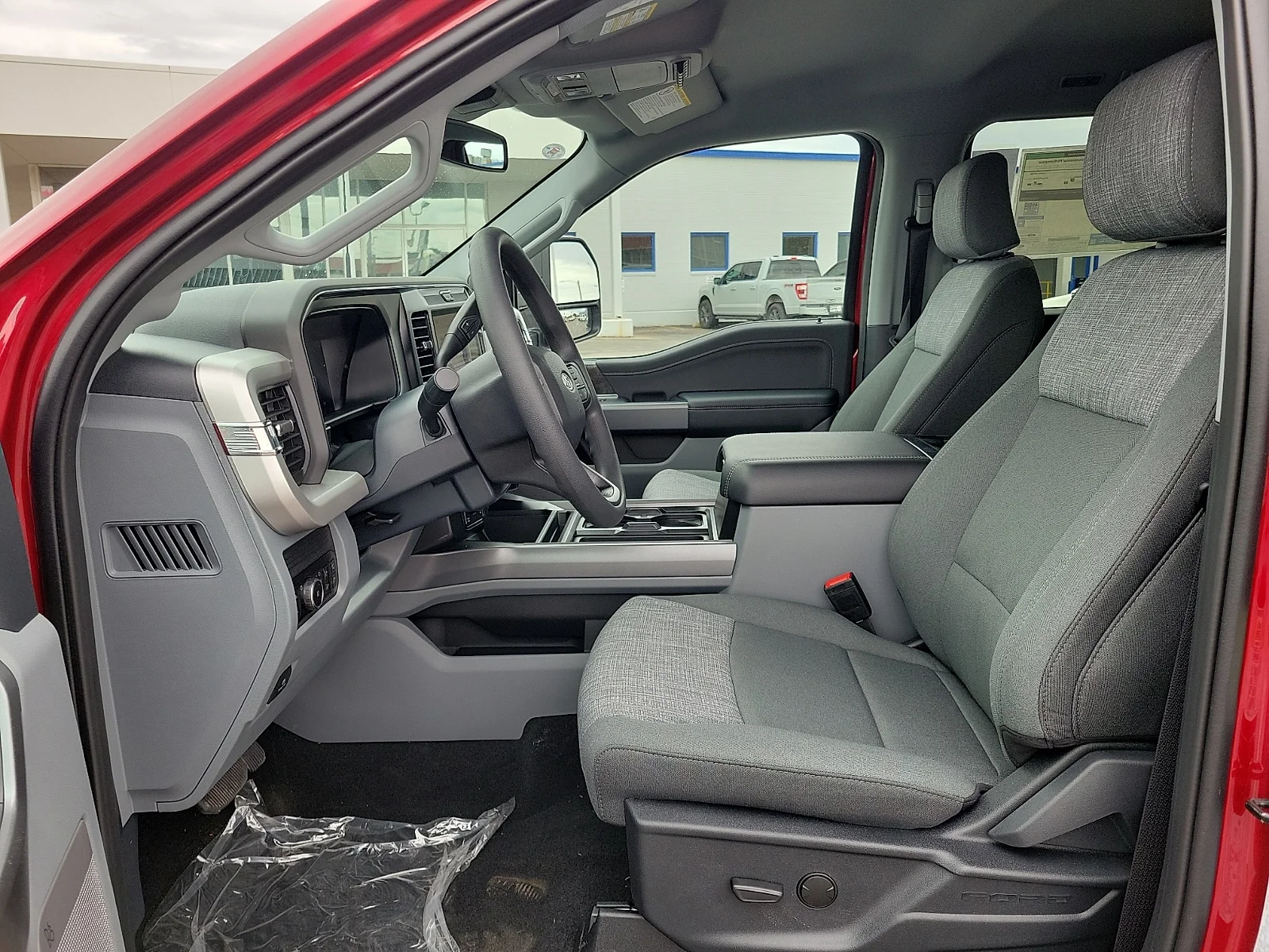 New 2026 Ruby Red Metallic Tinted Clearcoat Ford F-250&reg; XLT image 12
