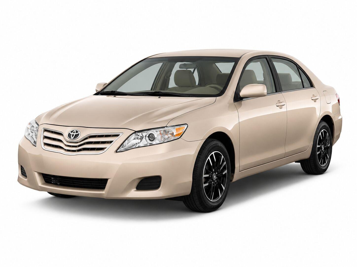 Used 2010  Toyota LE image 1