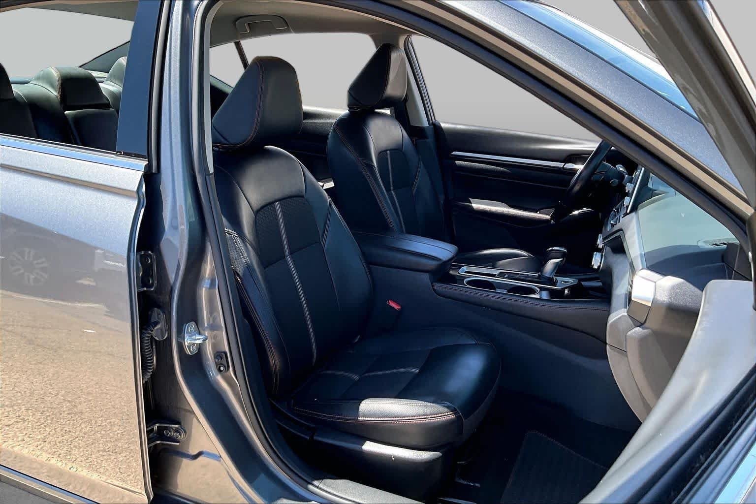 Used 2024 Gun Metallic Nissan 2.5 SR image 9