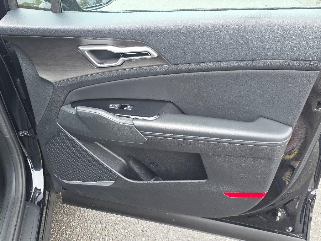 Used 2023 Ebony Black Kia X-Line image 19