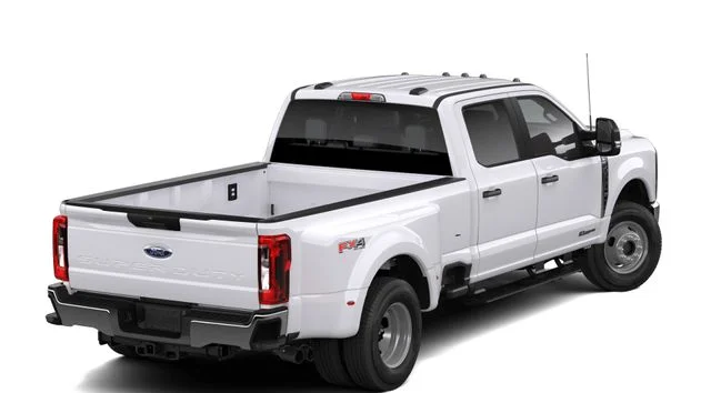 New 2026 Oxford White Ford XL image 3