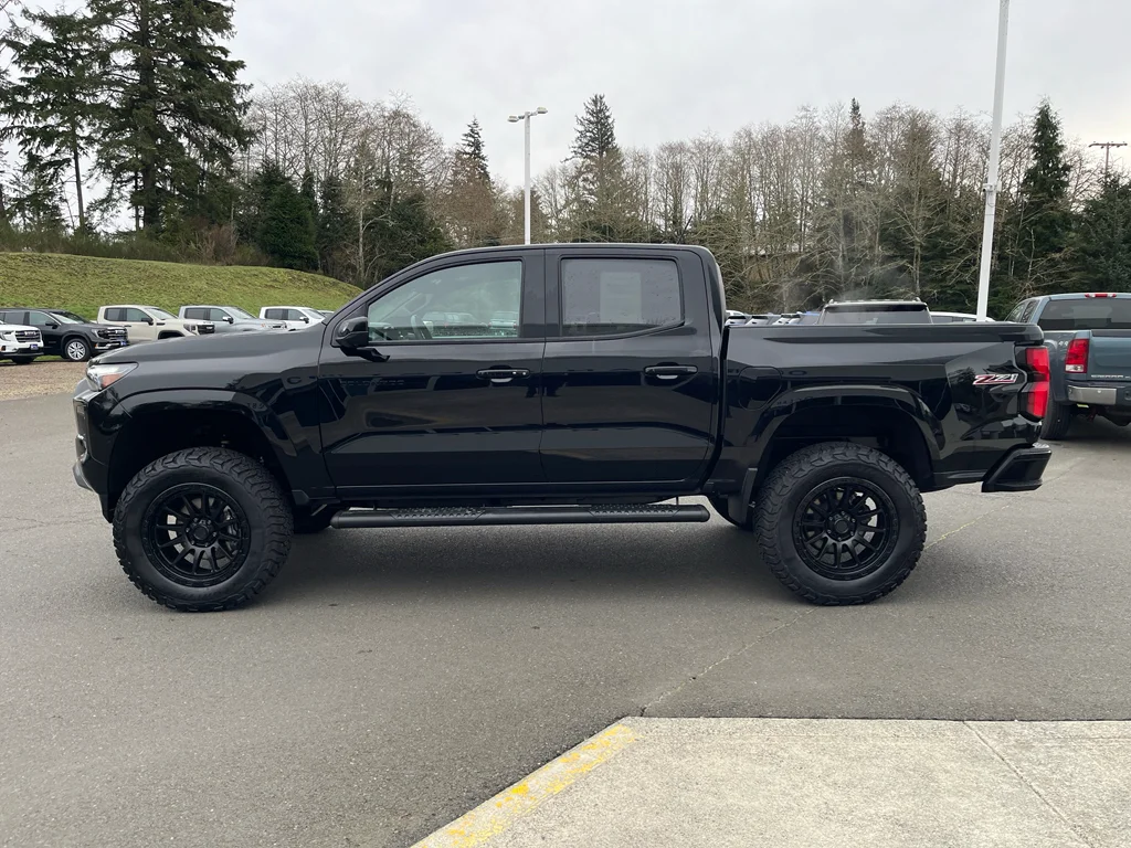 Used 2024 Black Chevrolet Z71 image 5