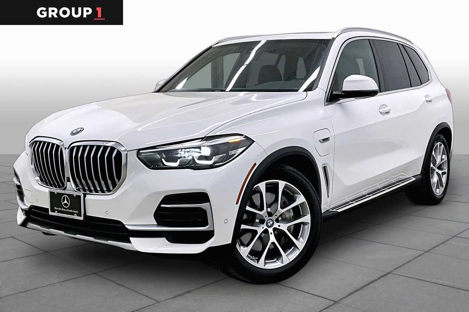 Used 2023 Alpine White BMW xDrive45e image 1