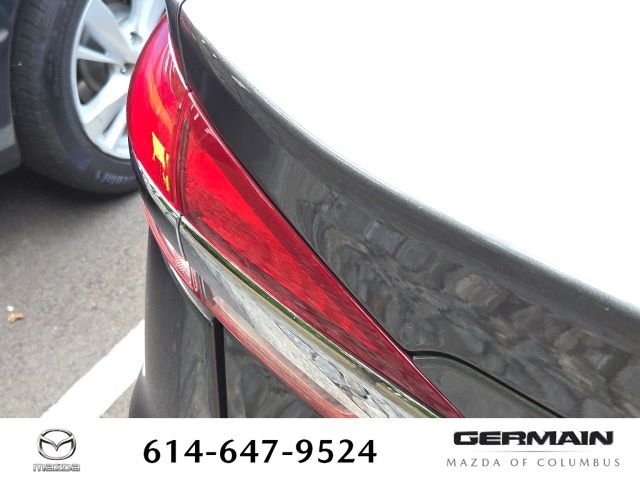Used 2019 Gray Ford SE image 13