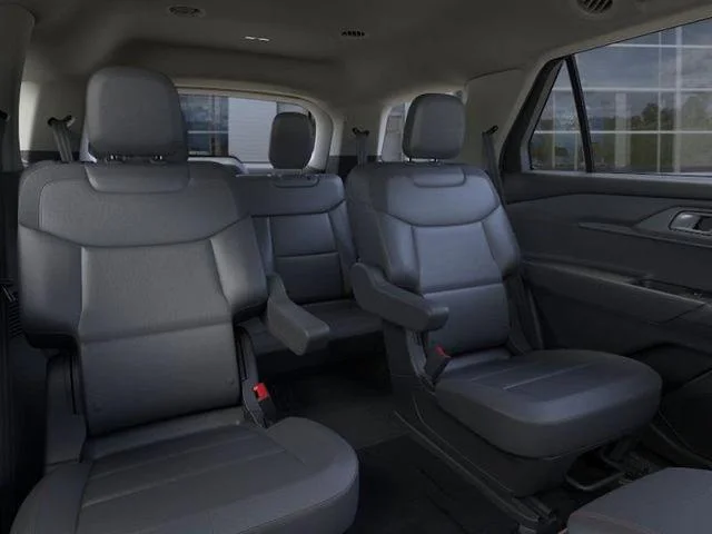 New 2026 Star White Metallic Tri-Coat Ford Active image 34