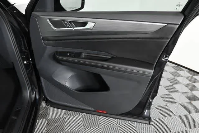 2026 Volkswagen Atlas Cross Sport SE w/Tech - Photo 19