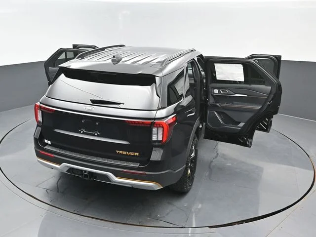 New 2026 Agate Black Metallic Ford Tremor® image 27