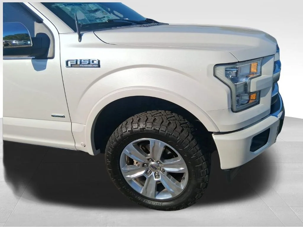 Used 2017 White Ford Platinum image 4