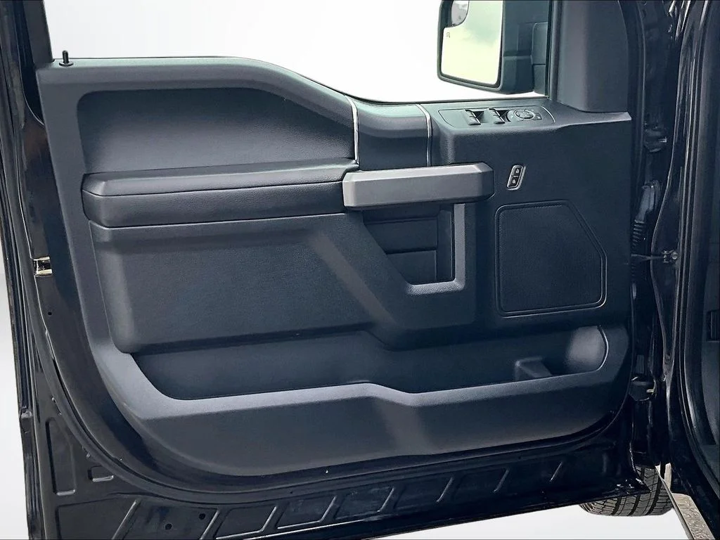 Used 2018 Black Ford XLT image 25