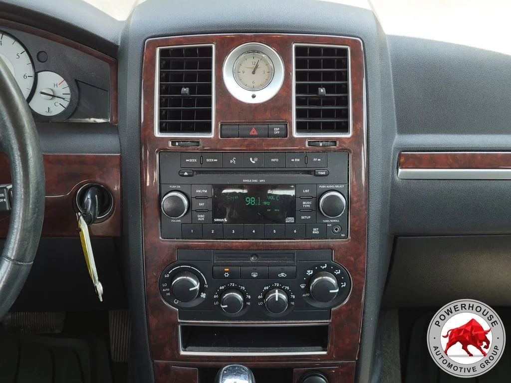Used 2009 Black Chrysler Touring image 20