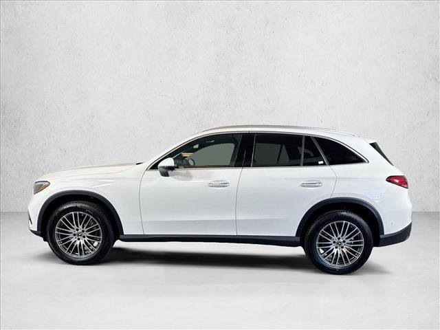 New 2026 Polar White Mercedes-Benz GLC 300 image 38