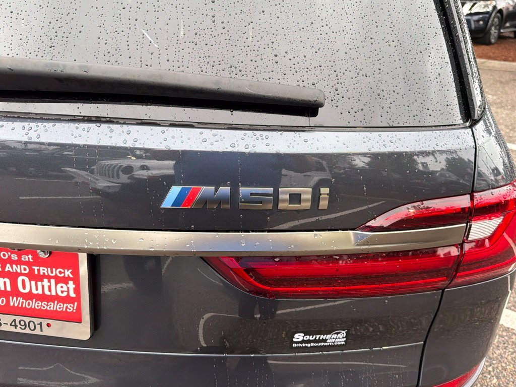 Used 2021 Gray BMW M50i image 10