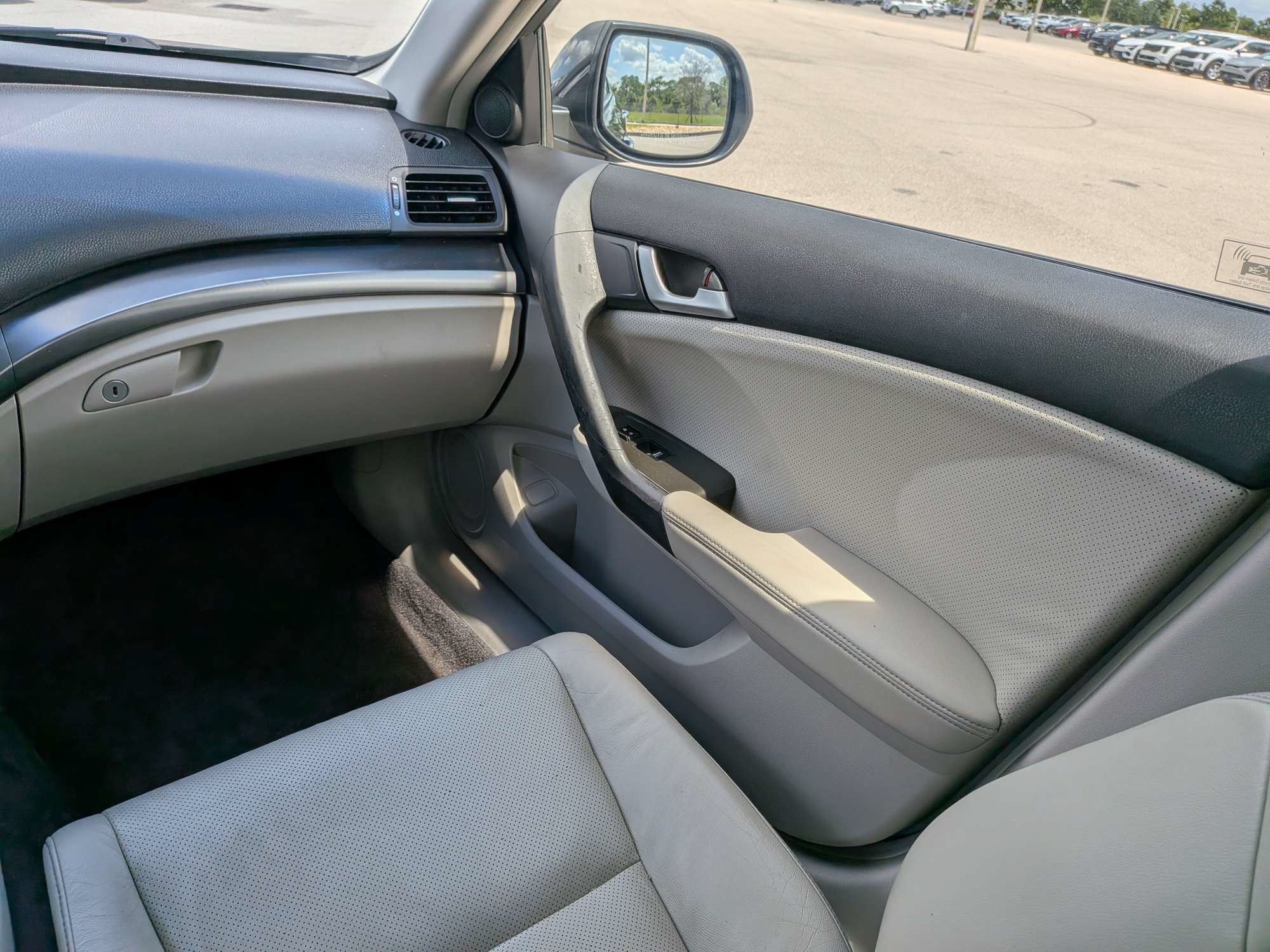 Used 2012 Graphite Luster Metallic Acura Tech Pkg image 18