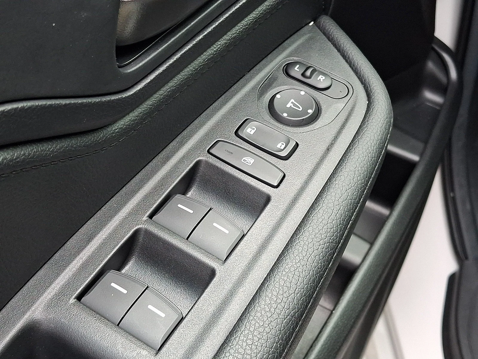 2026 Honda Odyssey Sport L - Photo 25