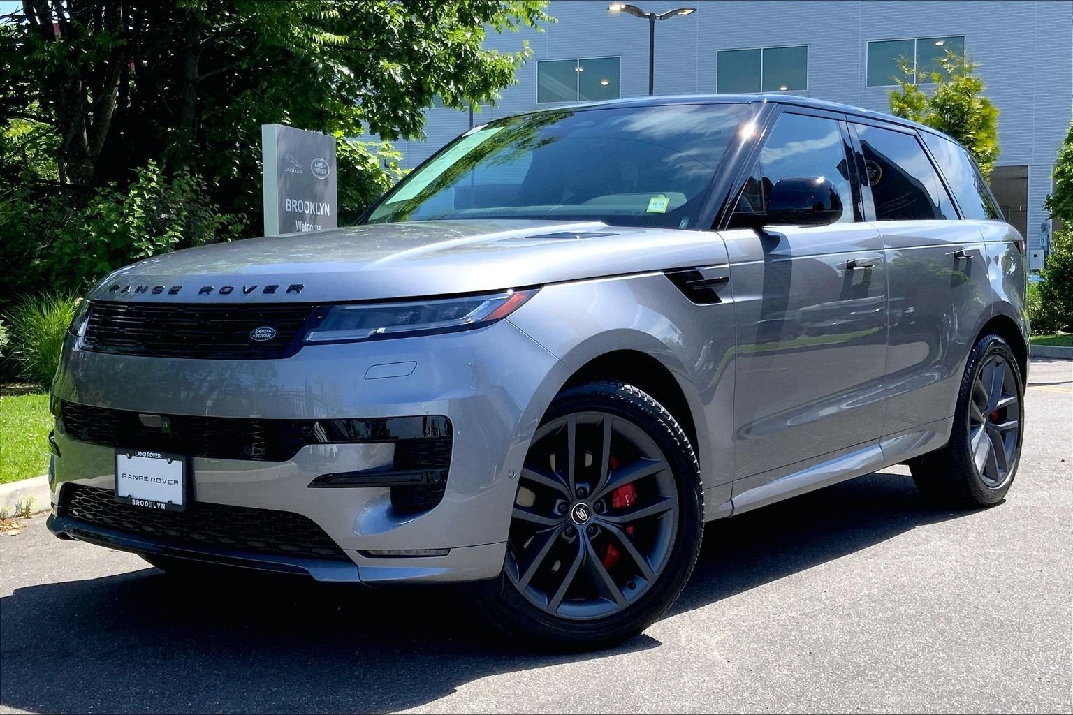 2024 Land Rover Range Rover Sport P400 MHEV SE Dynamic's photo