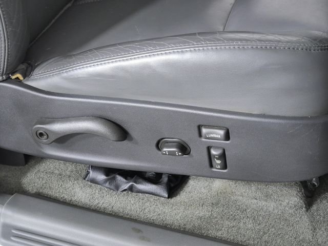 Used 2006 White GMC SLT image 12