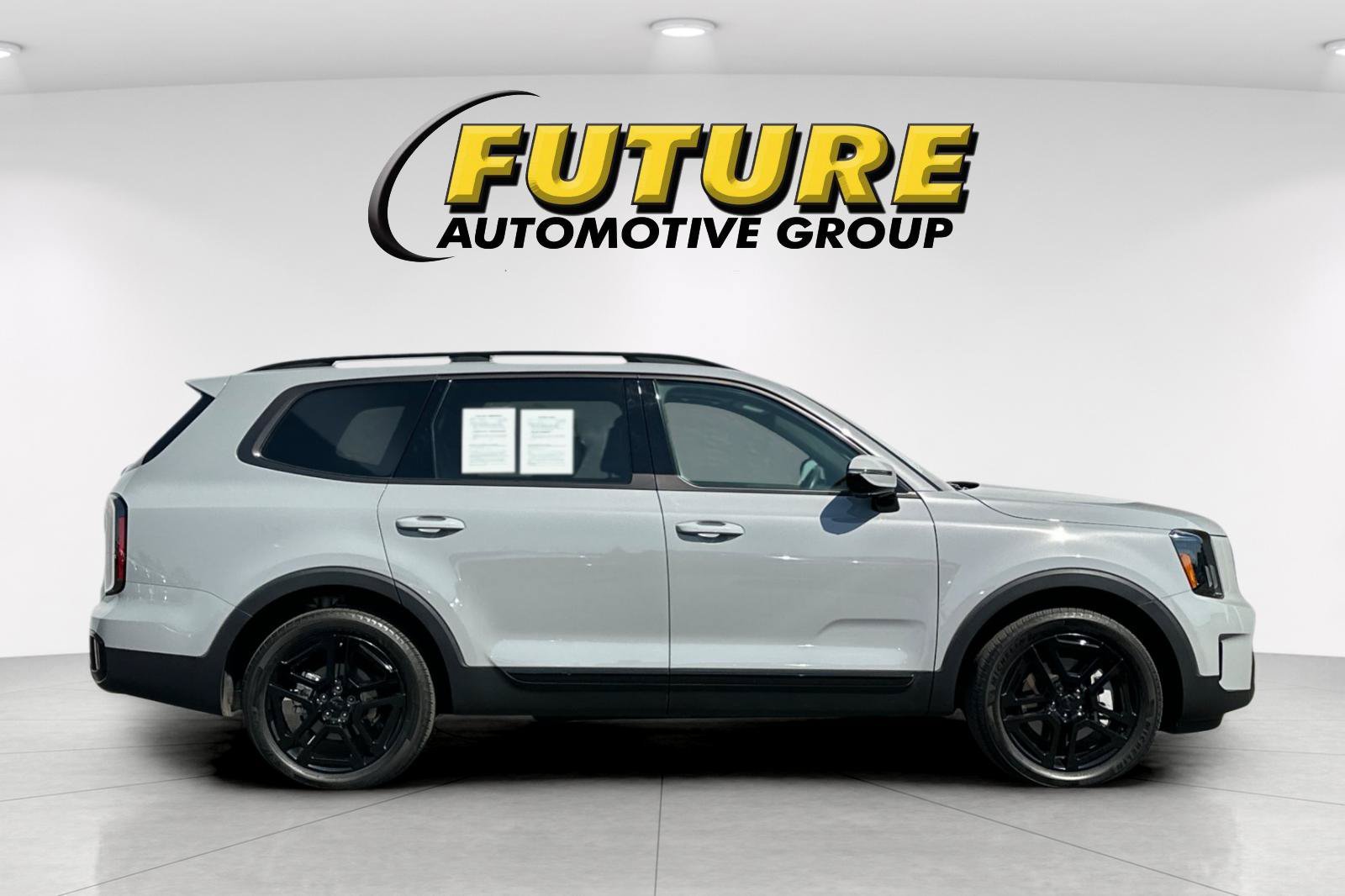 Used 2025 Gray Kia SX-Prestige X-Line image 3