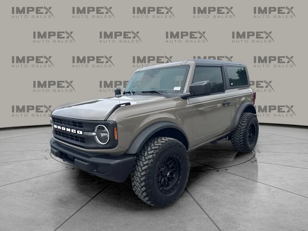 Used 2025 Gray Ford Base image 1
