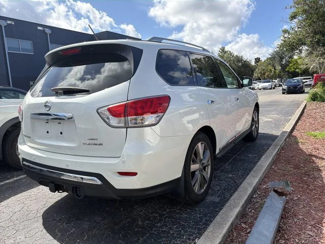 Used 2015 White Nissan Platinum image 4