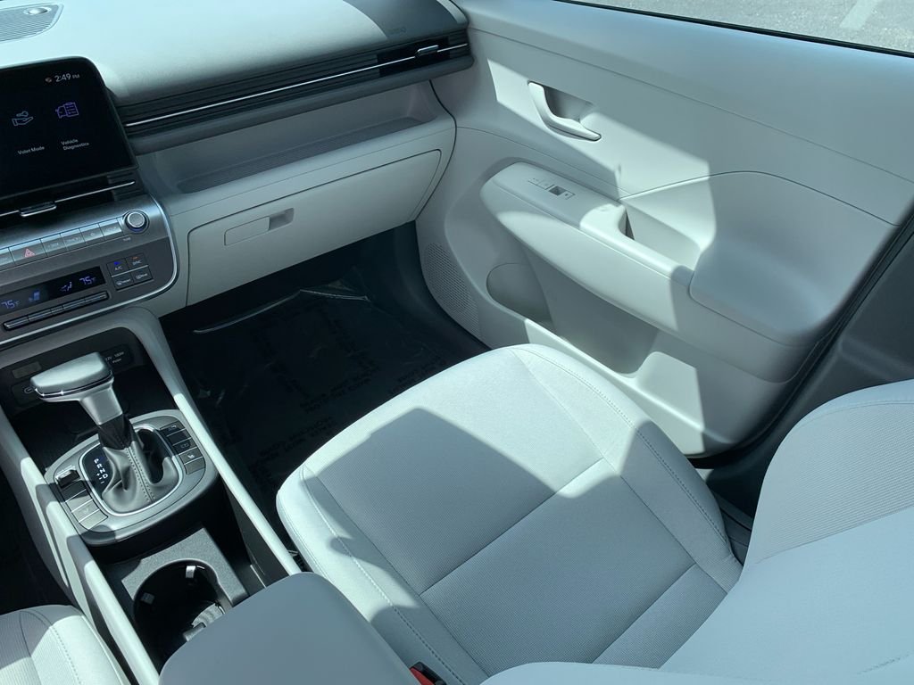 Used 2026 White Hyundai SEL Sport image 27
