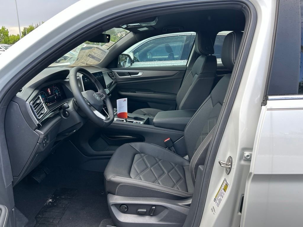 New 2026 White Volkswagen 2.0T SE image 15