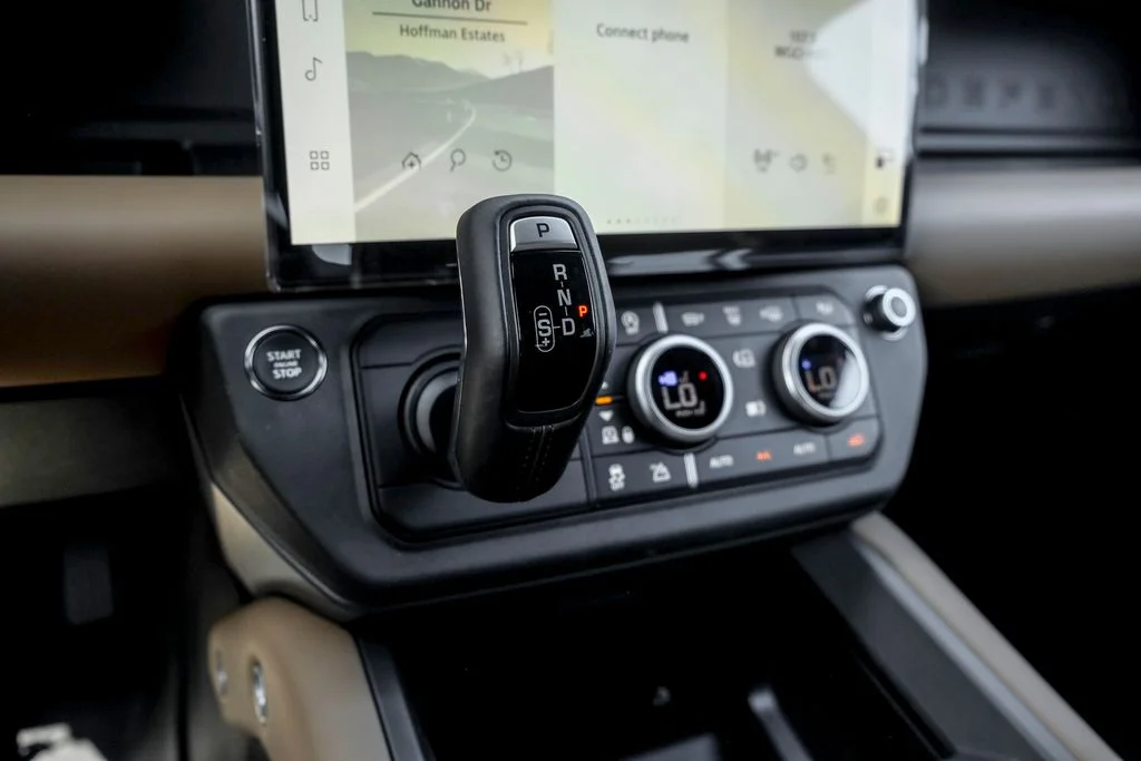 New 2026 Santorini Black Land Rover S image 14