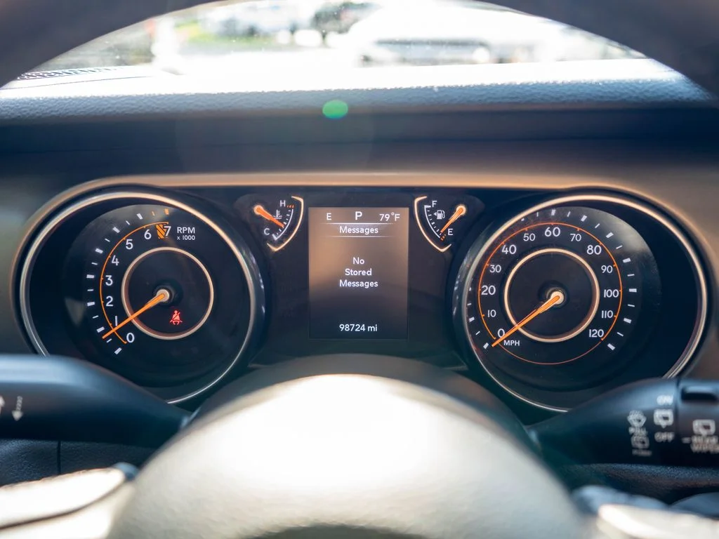 Used 2018 Orange Jeep Unlimited Sport S image 19