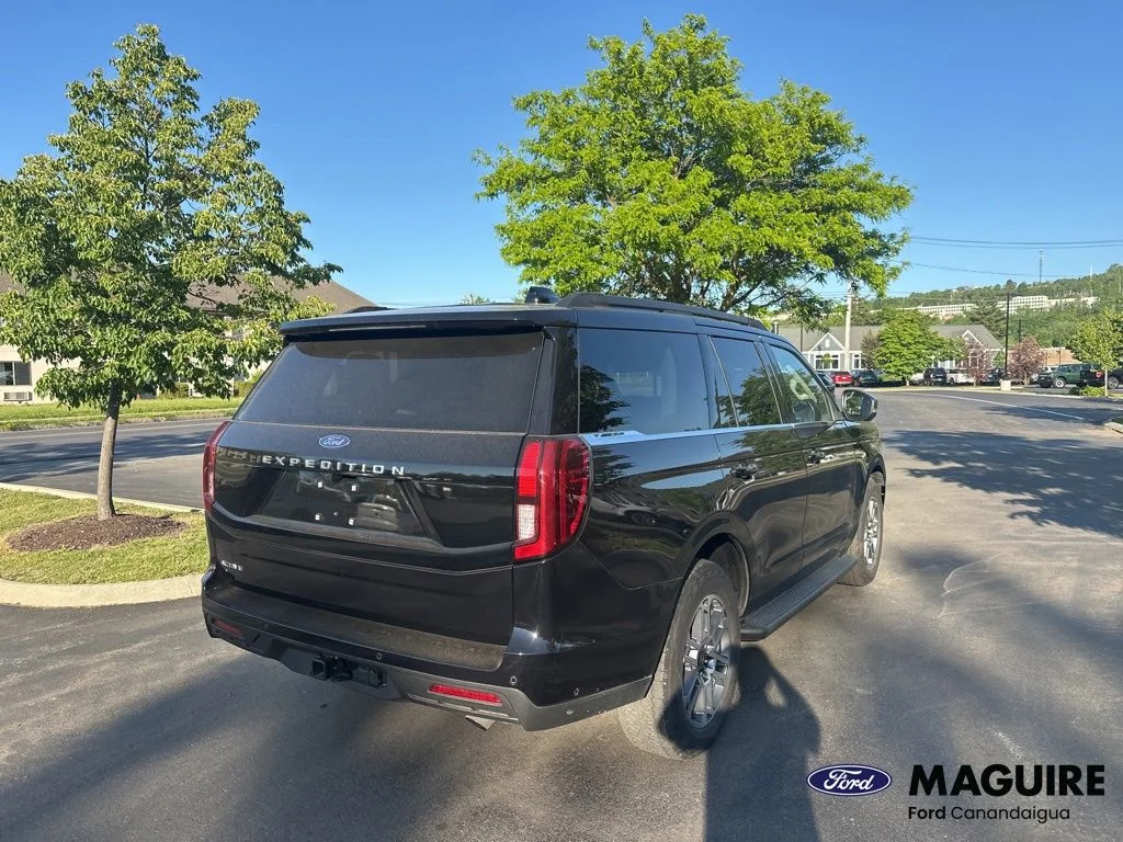 Used 2025 Black Ford Active image 4