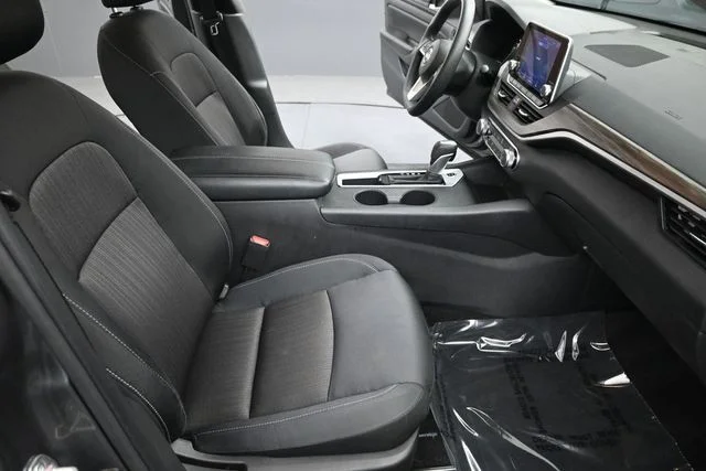 2025 Nissan Altima SV - Photo 19
