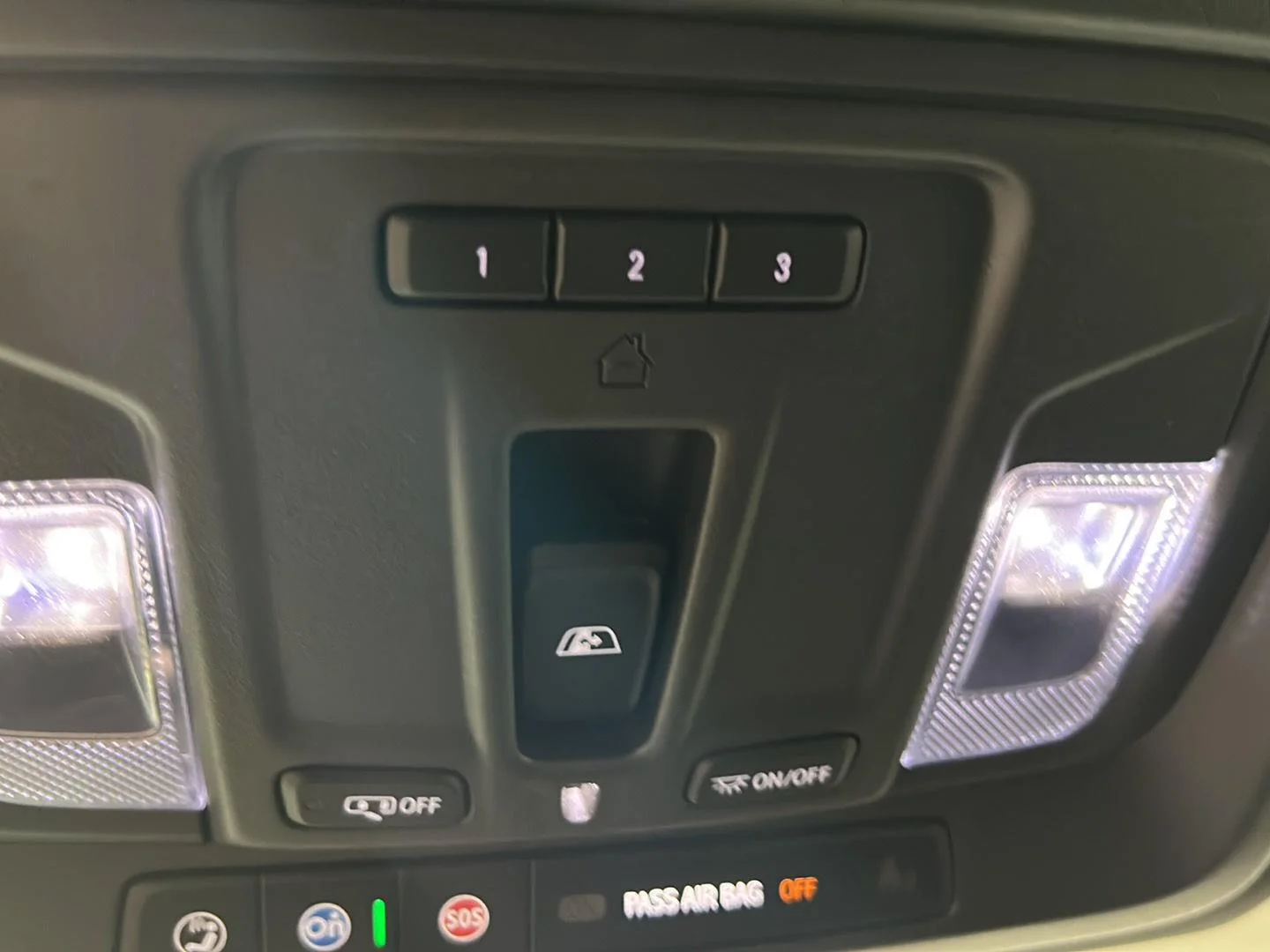 Used 2022 Onyx Black GMC AT4 image 33