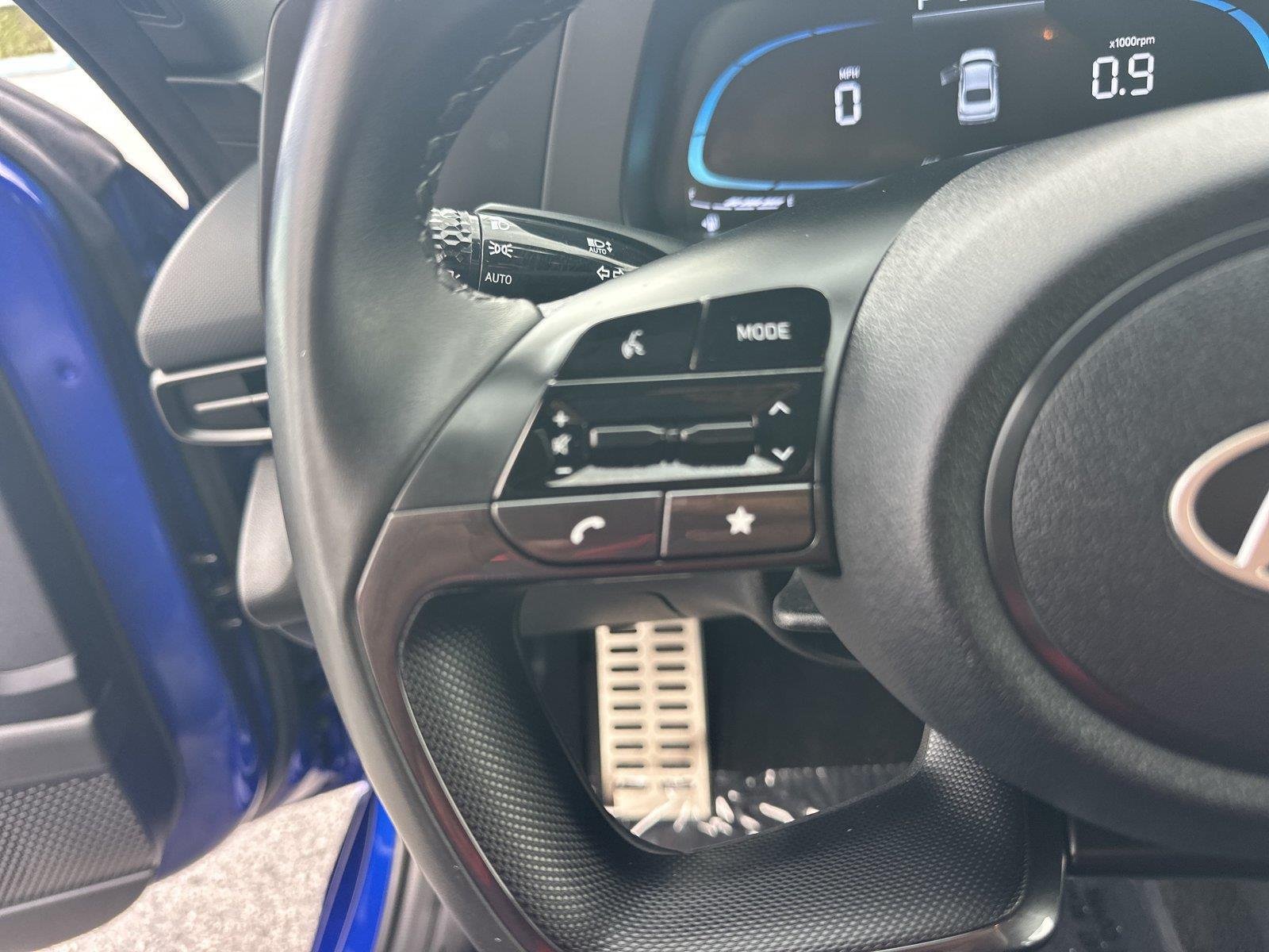 Used 2025 Intense Blue Hyundai SEL Sport image 10