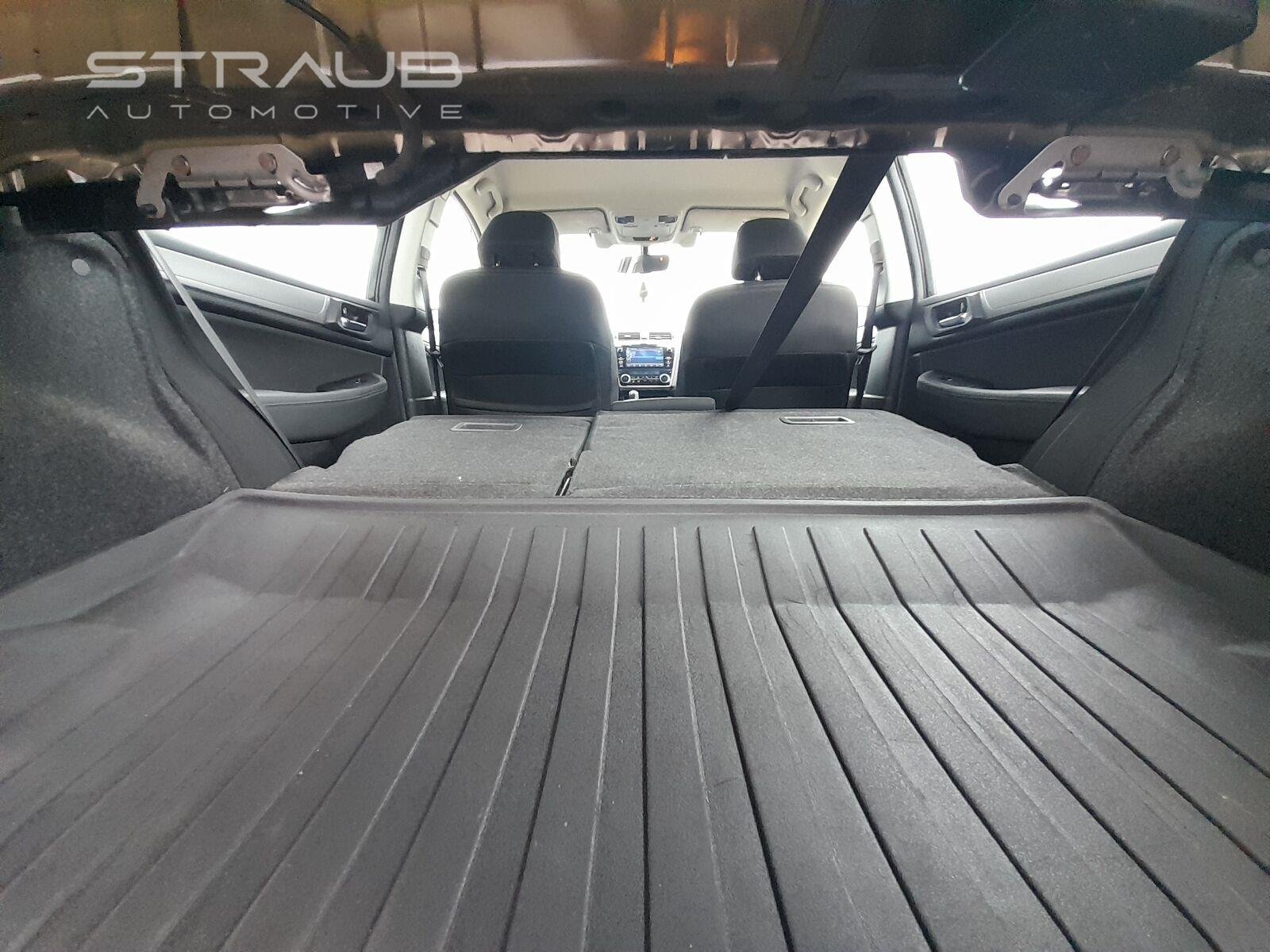 Used 2018 Crystal Black Silica Subaru Premium image 52