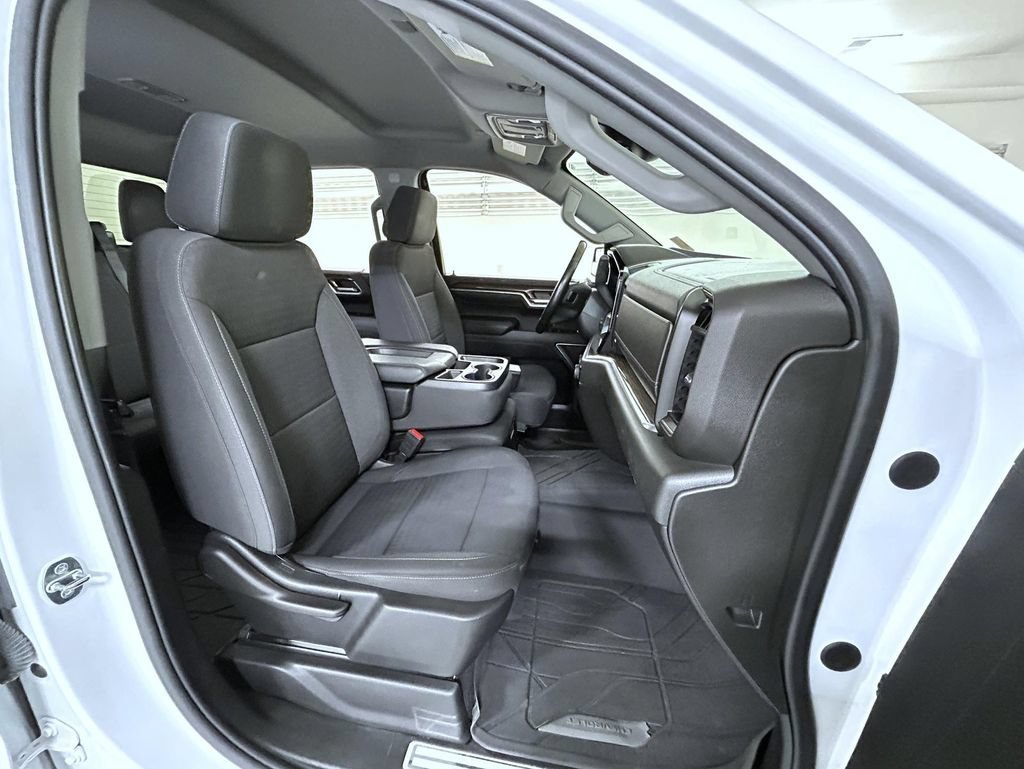 Used 2023 SUMMIT WHITE Chevrolet LT image 15