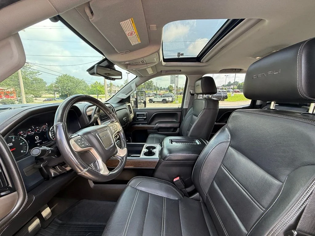 Used 2018 Black GMC Denali image 15