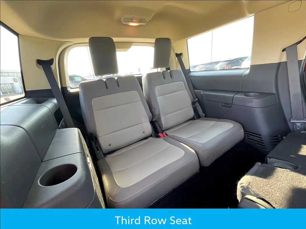 Used 2019 Red Ford SEL image 17