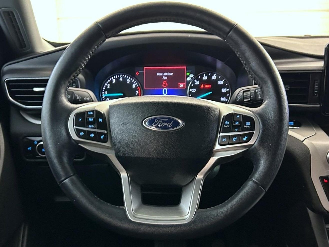 Used 2023 Black Ford XLT image 11