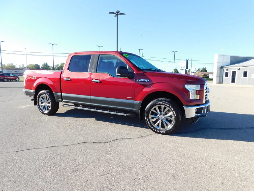 Used 2016 Ruby Red Metallic Tinted Clearcoat Ford XLT image 1