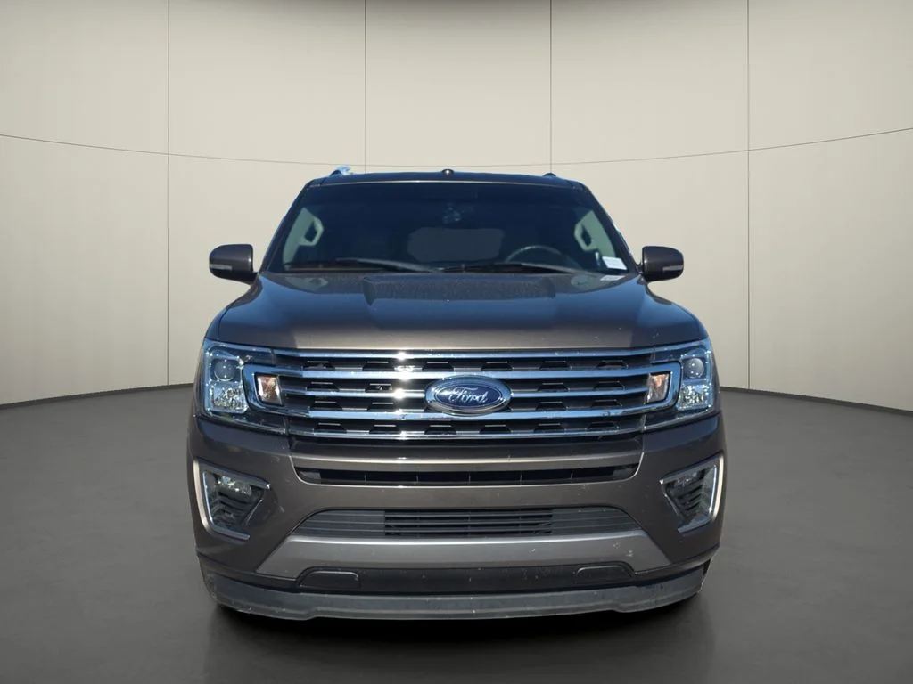 Used 2018 Gray Ford XLT image 2